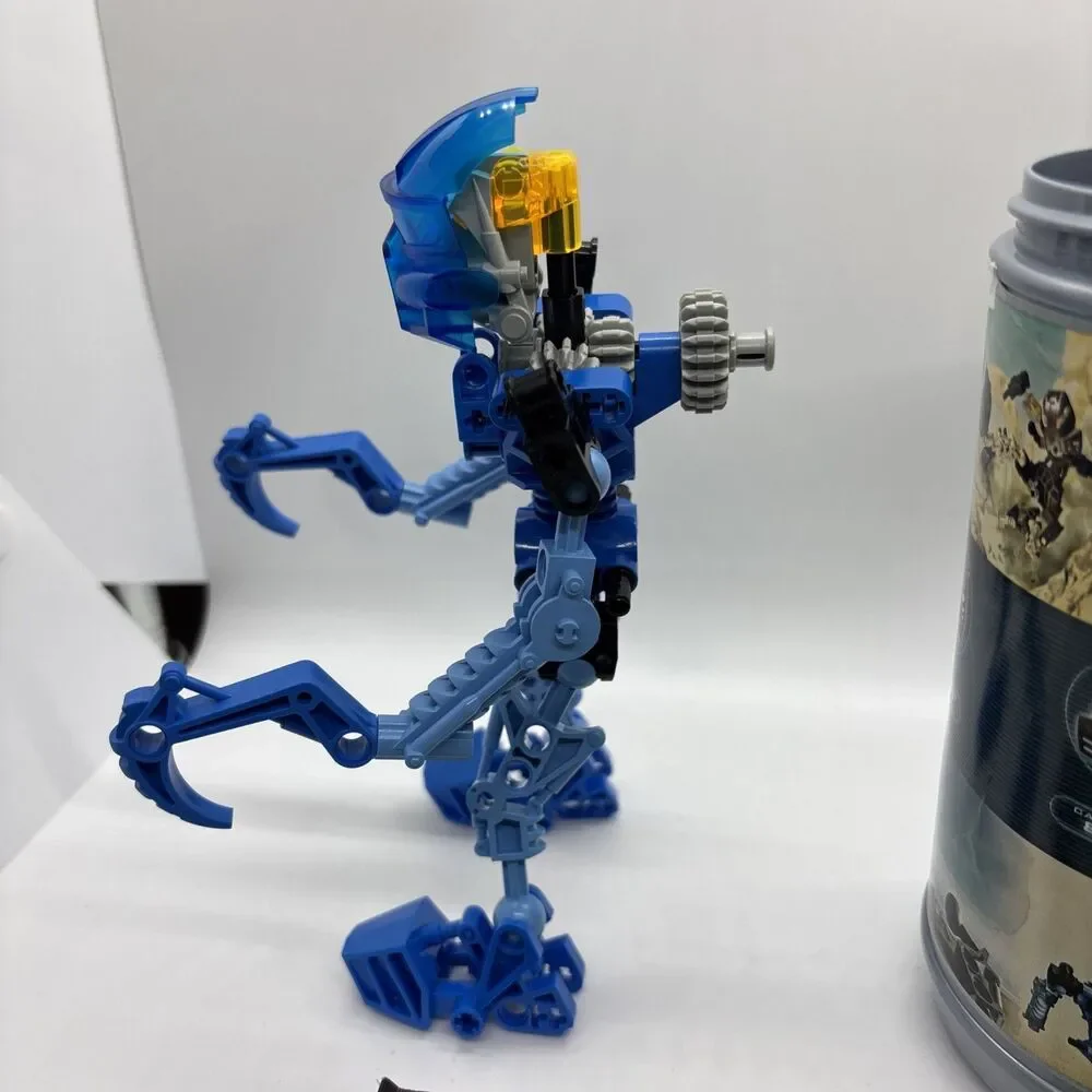 LEGO Technic Bionicle #8533 Gali w/ Instructions and Canister - Complete